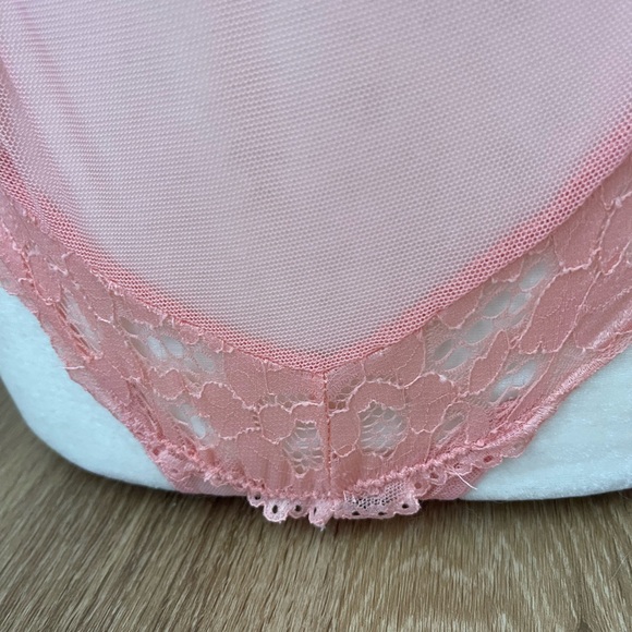 Secret Lace mesh keyhole teddy bodysuit - Picture 6 of 15